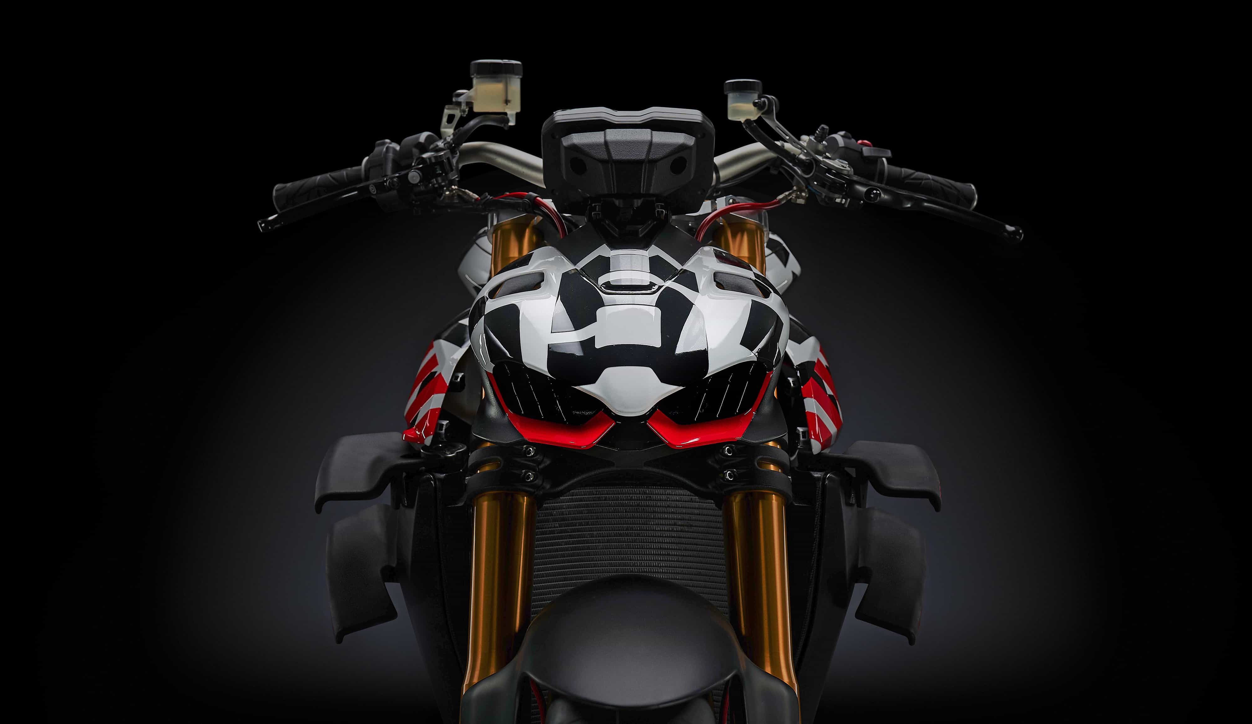 Ducati　ストリートファイターV4プロトタイプに続いてムルティストラーダV4を発売か？
