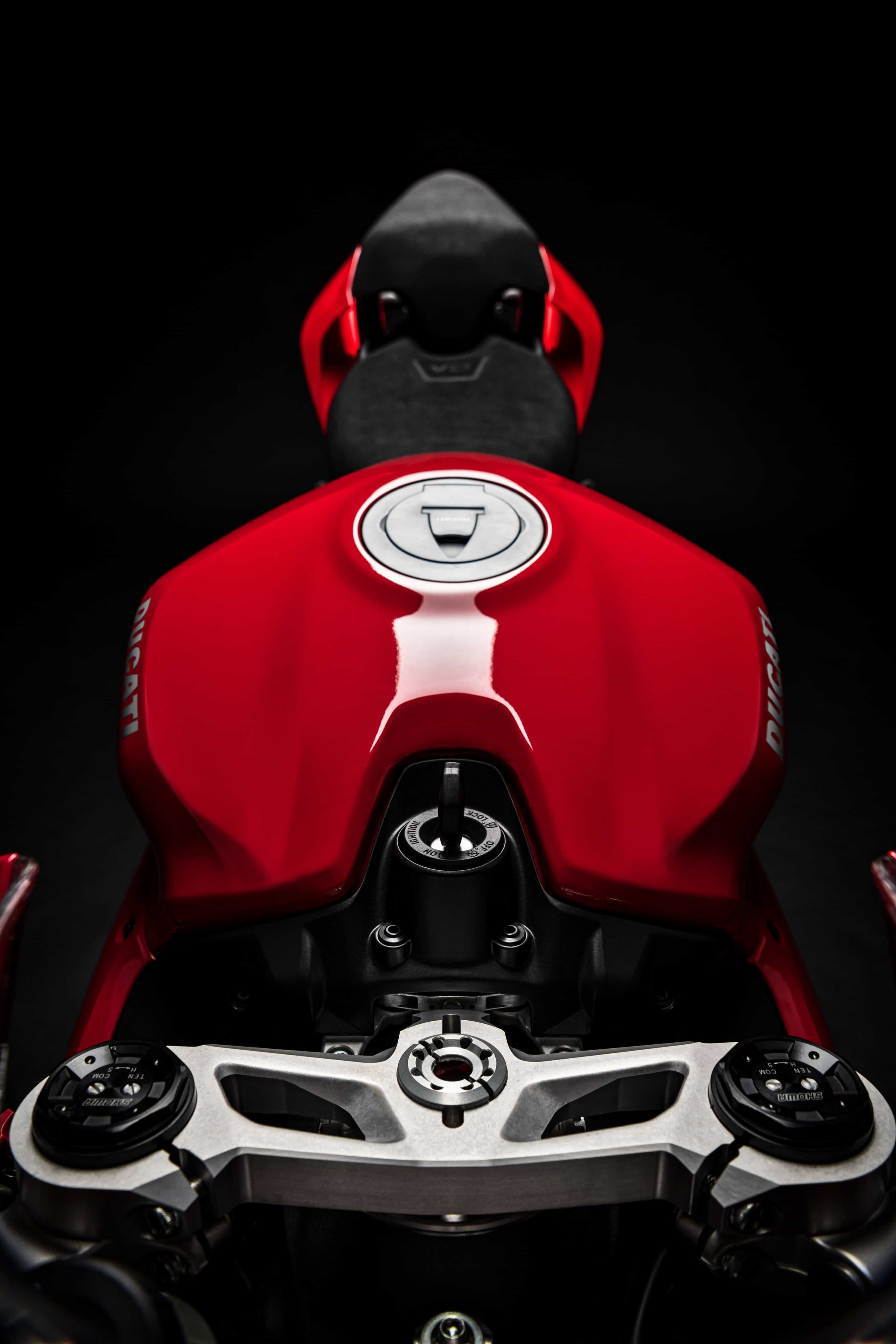 Ducati panigale v2. Мотоцикл Ducati Panigale v2. Panigale v2 2021. Дукати Панигале v2. Дукати v2 2020.