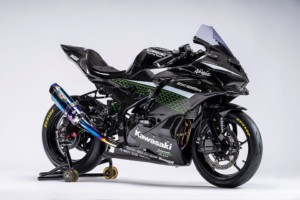 Ninja ZX-25R　レースイメージ車