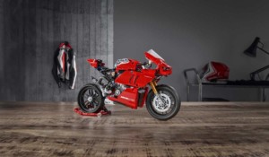 レゴ（LEGO）テクニック DucatiパニガーレV4R