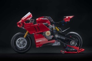 レゴ（LEGO）テクニック DucatiパニガーレV4R