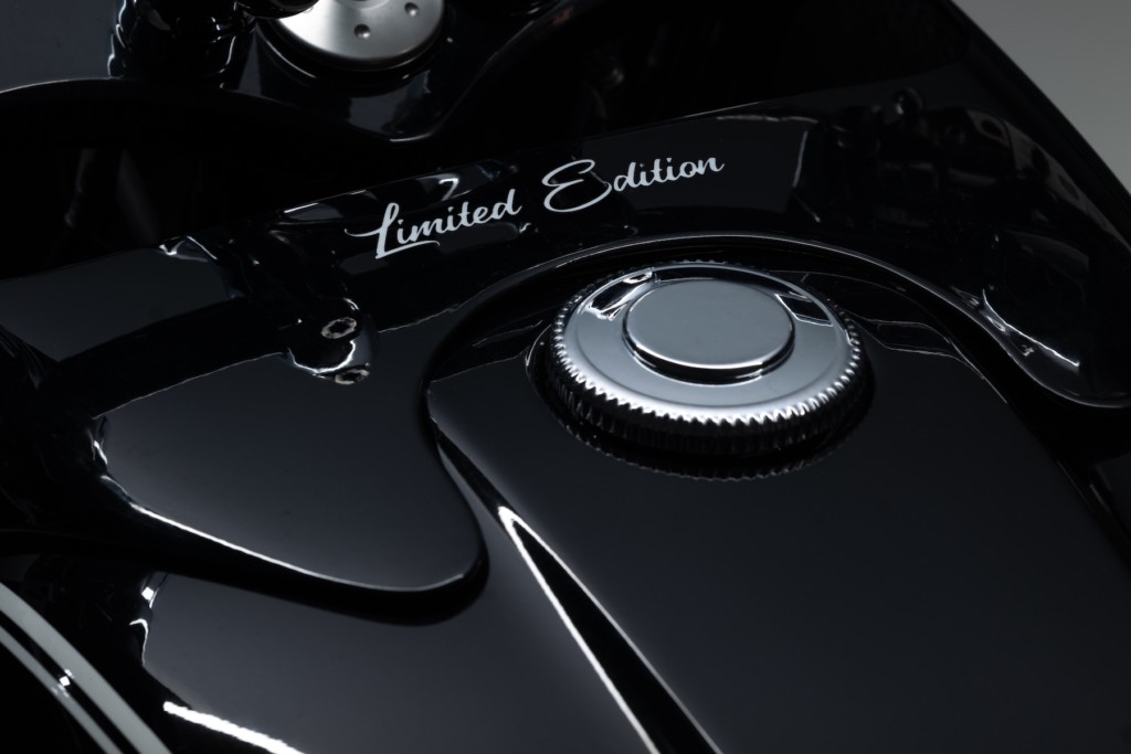 Kingston Custom　BMW R 18のカスタムモデル「Spirit of Passion」を発表