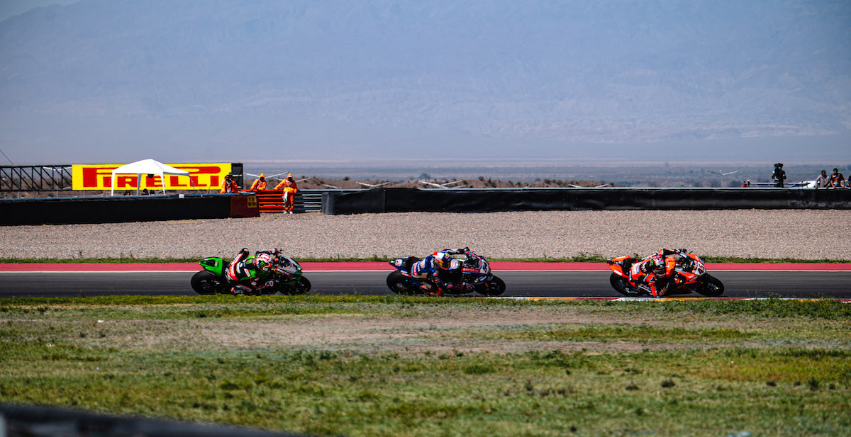 ピレリ（Pirelli）レースレビュー　FIM スーパーバイク世界選手権(SBK)アルゼンチン戦スーパーポールレース、レース2