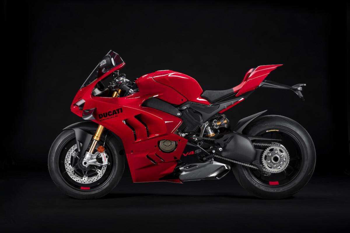 Ducati　さらにパフォーマンスを向上させた新型パニガーレ V4 2022年モデルを発表