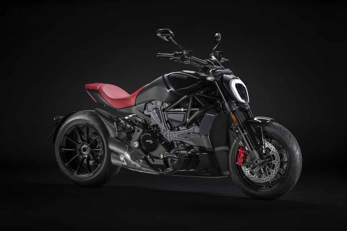 Ducati　ポルトローナ・フラウとのコラボモデル「ドゥカティ XDiavel Nera」を発表