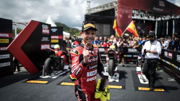 WSBK第2戦マンダリカ　レース1　優勝アルヴァロ・バウティスタ「タイヤの摩耗コントロールが難しかった」