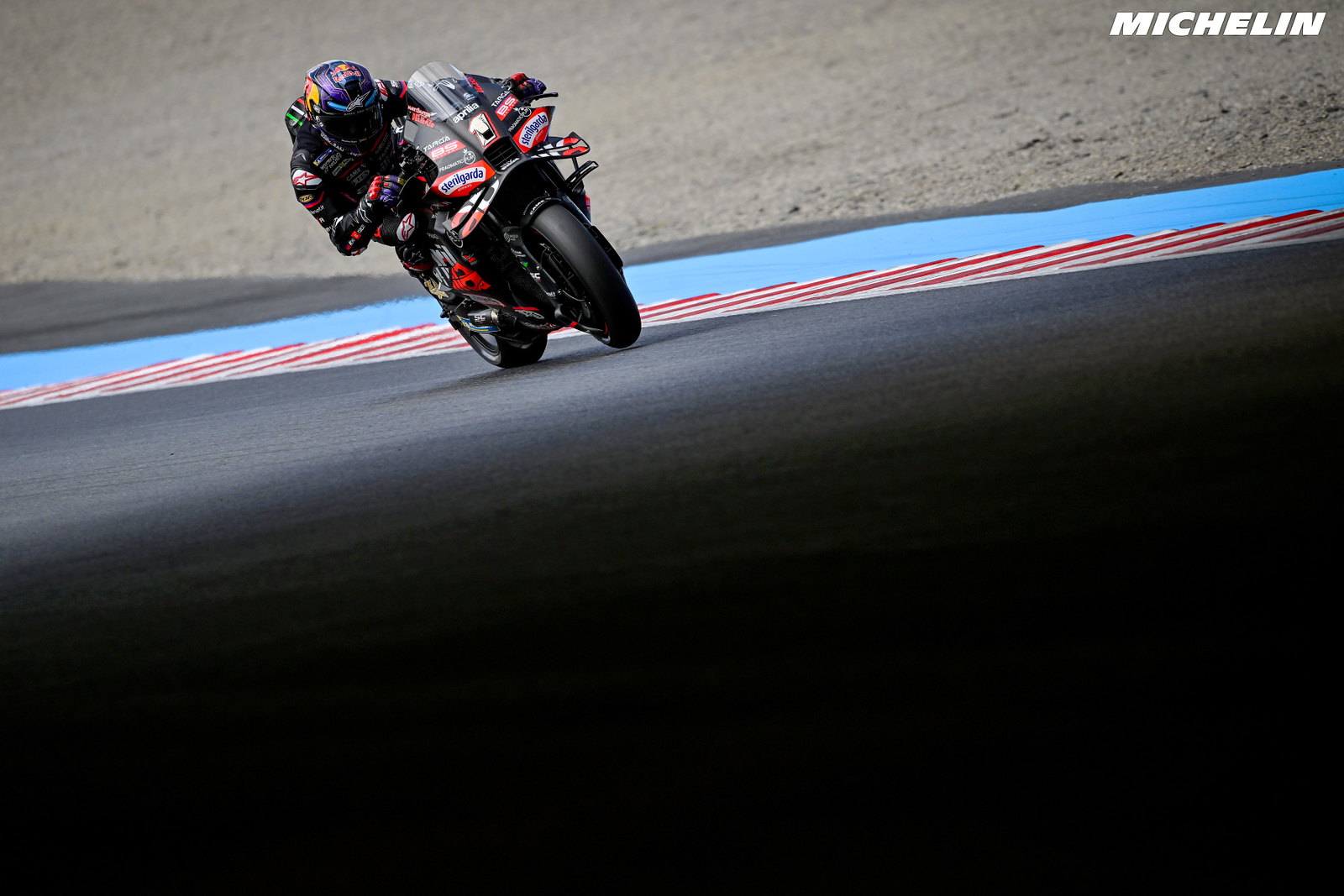 54812769783_b13767705e_h