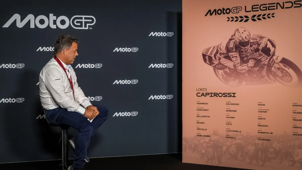 モトGP カピロッシ選手レジェンドレーサーサイン入り未使用ドゥカティ☆ジャケット ロリス・カピロッシ、MotoGPレジェンドに認定 - 気になるバイクニュース